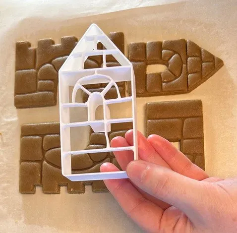 3D Gingerbread Cobblestone Castle - Bonus Prince & Sword Cookie Cutter