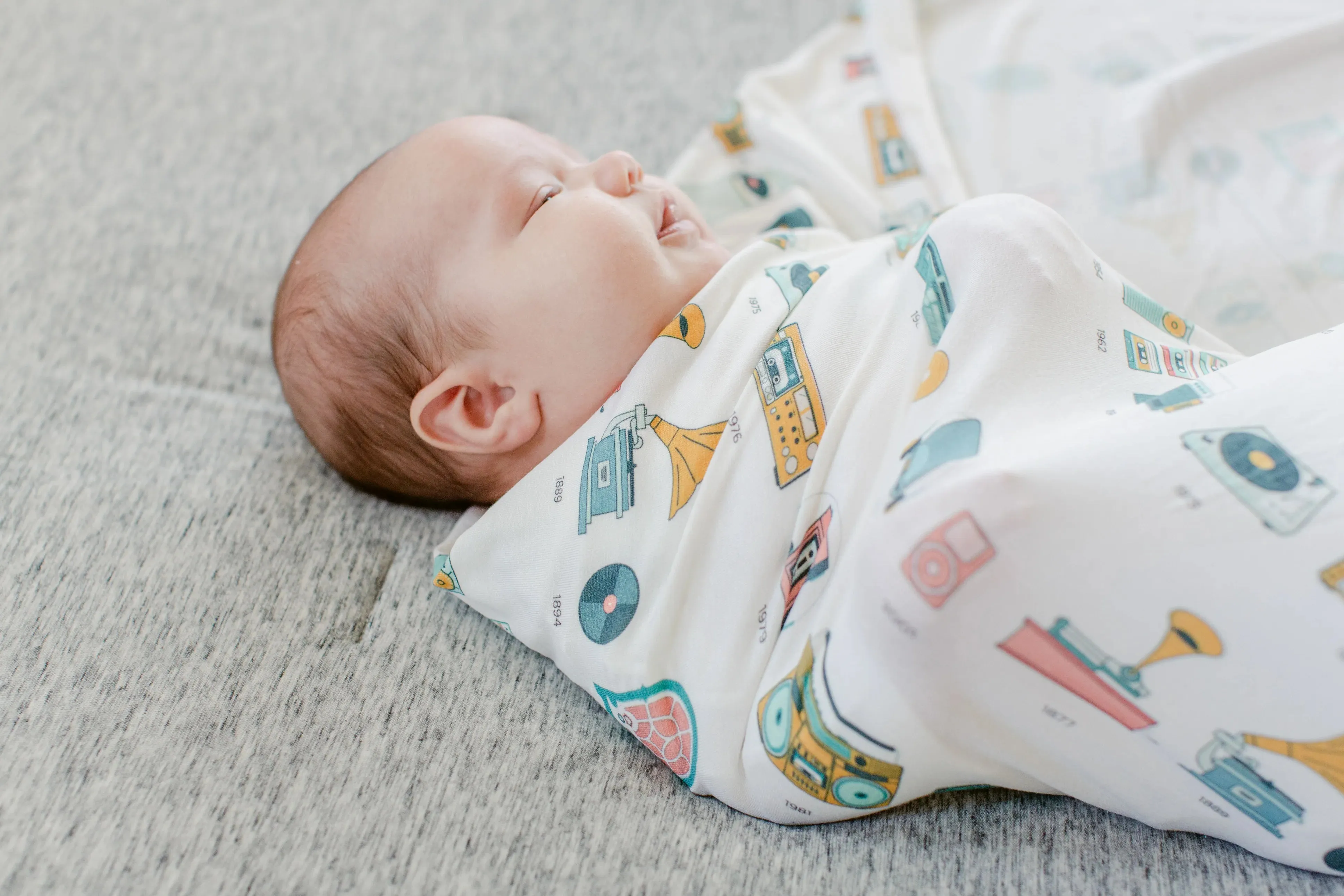 Abbey's House - Swaddle Blanket - Music Players Timeline