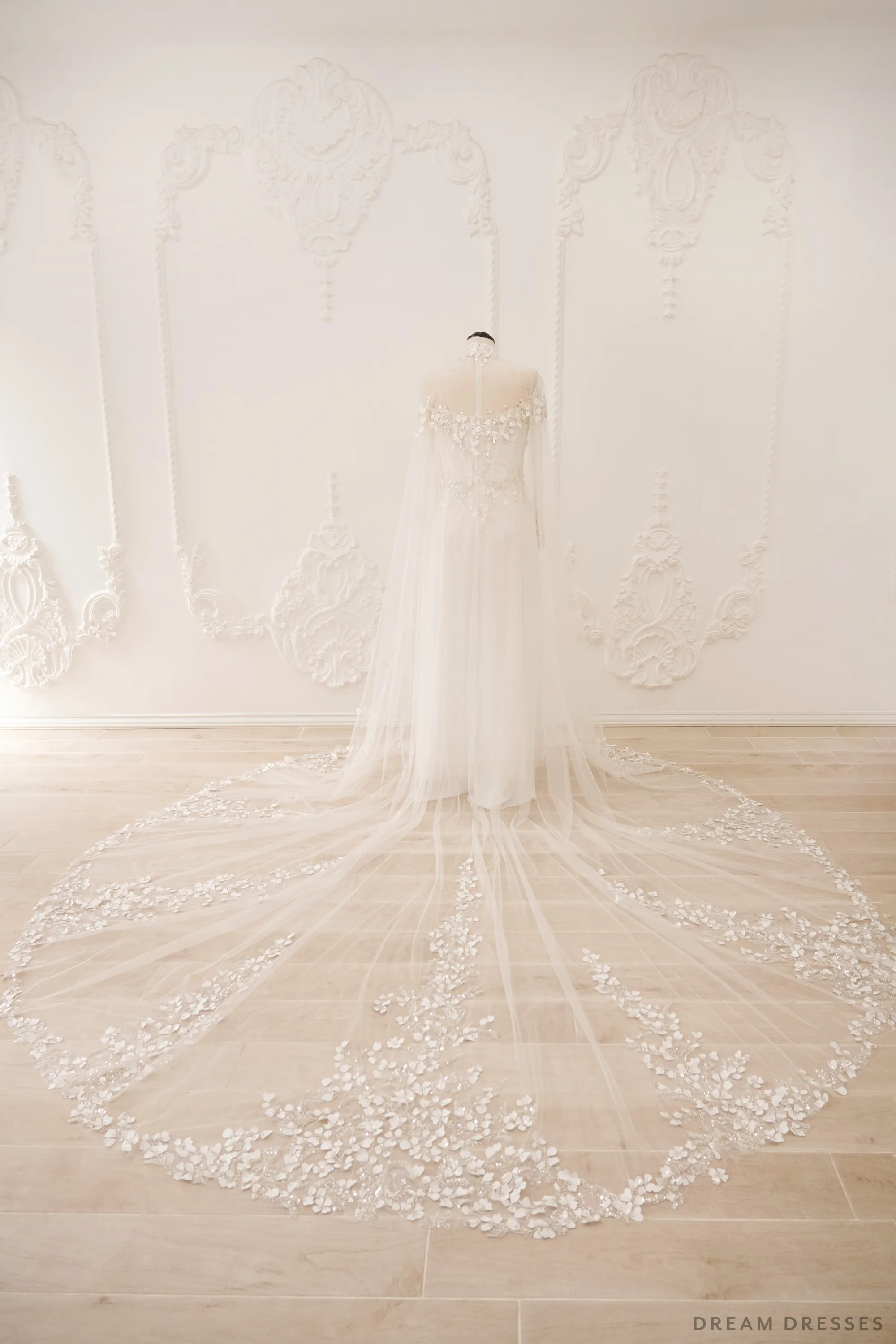 Ao Dai Detachable Cape | Traditional Vietnamese Bridal Detachable Cape (#DIANA)