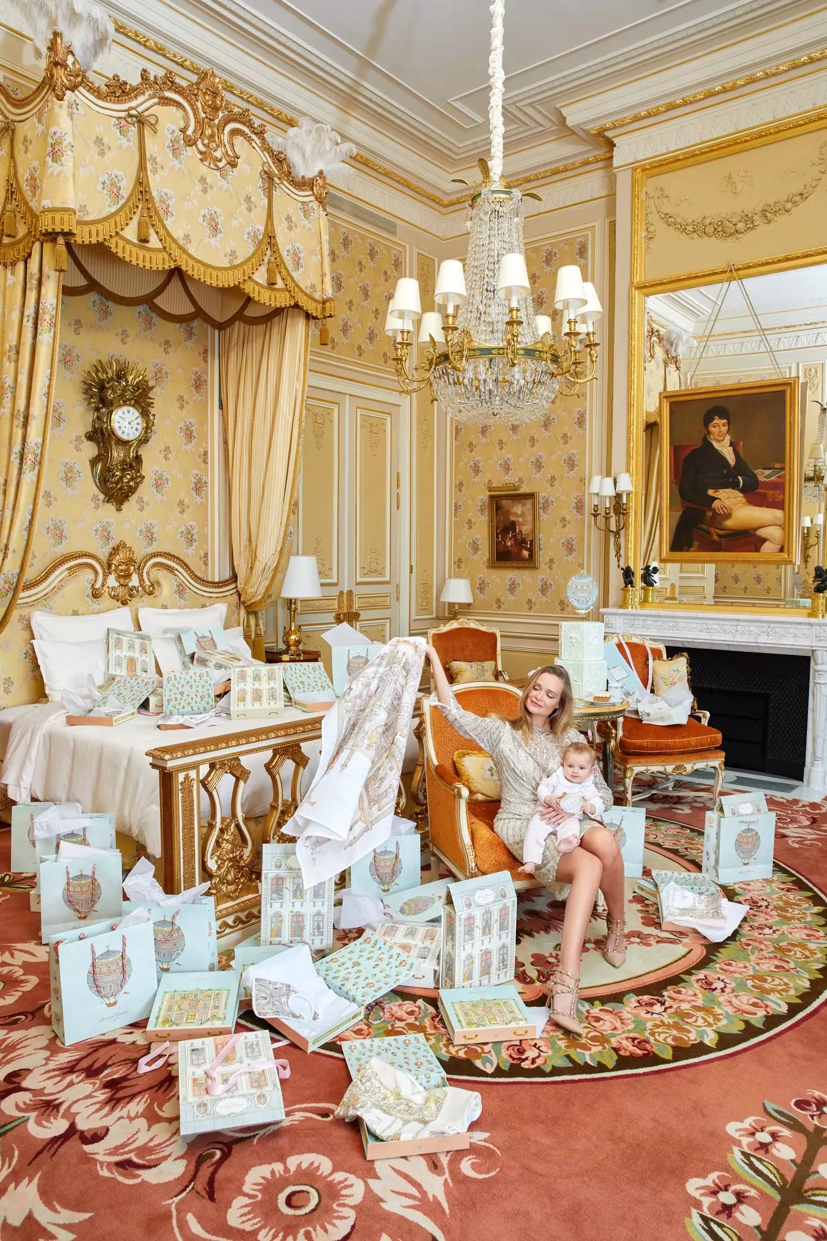 Carré Doll House Swaddle
