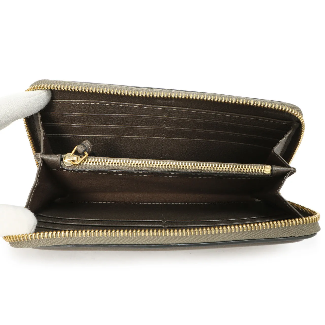 Chloe Rock Calfskin Paraty Long Zip Around Wallet