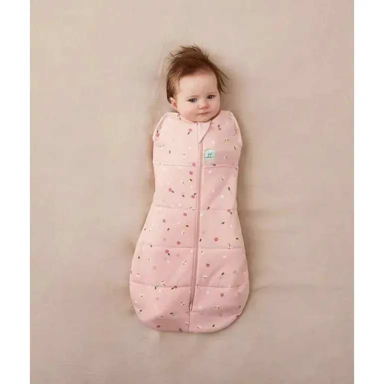 Cocoon Swaddle Bag 2.5 TOG - Daisies Cocoon Swaddle Bag 2.5 TOG