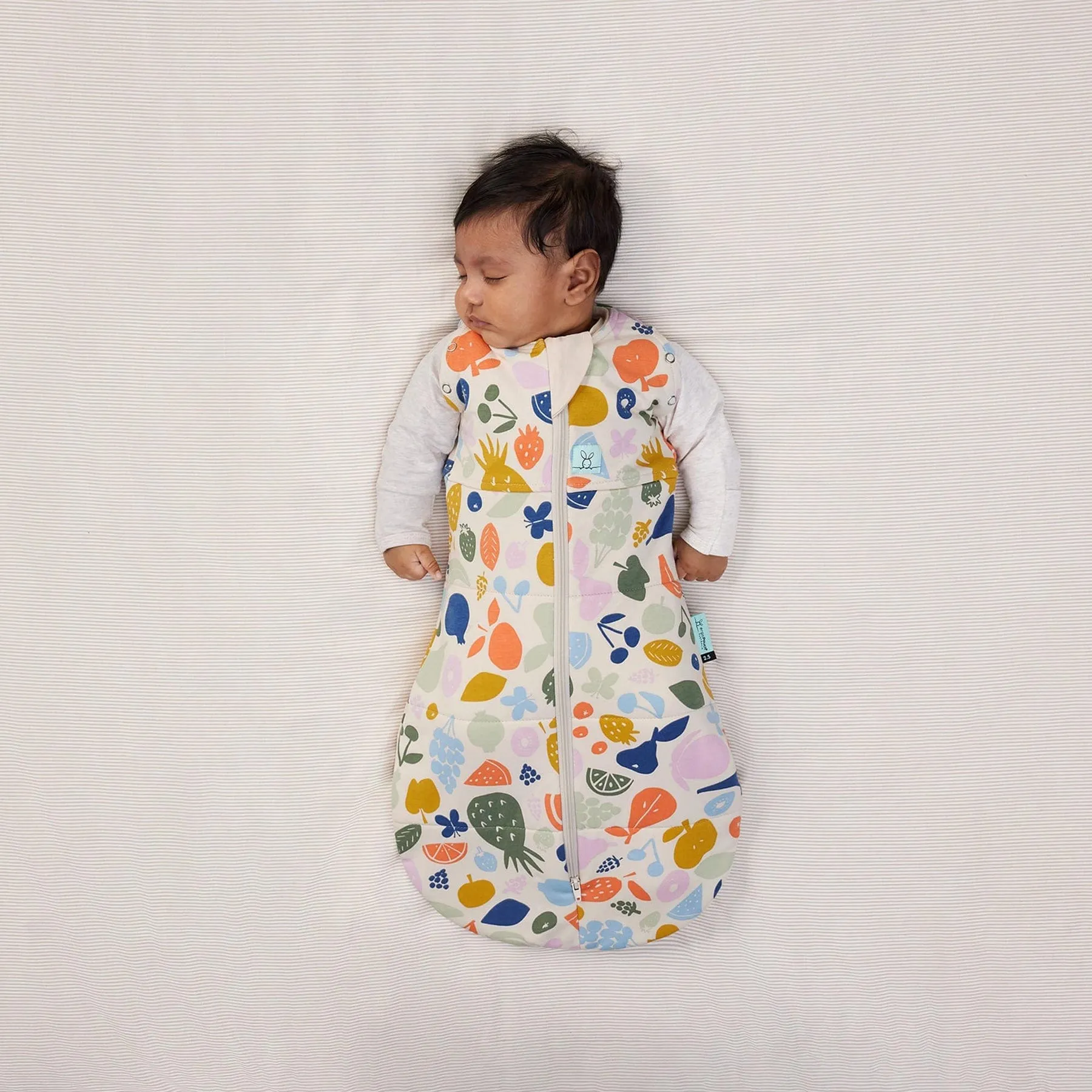 ergoPouch Cocoon Swaddle Bag - Fruit Salad 2.5 Tog