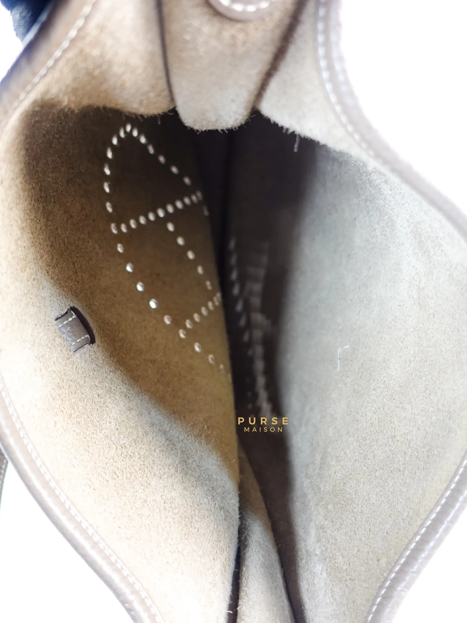 Evelyne III in Taurillion Clemence Etoupe and Palladium Hardware Stamp T