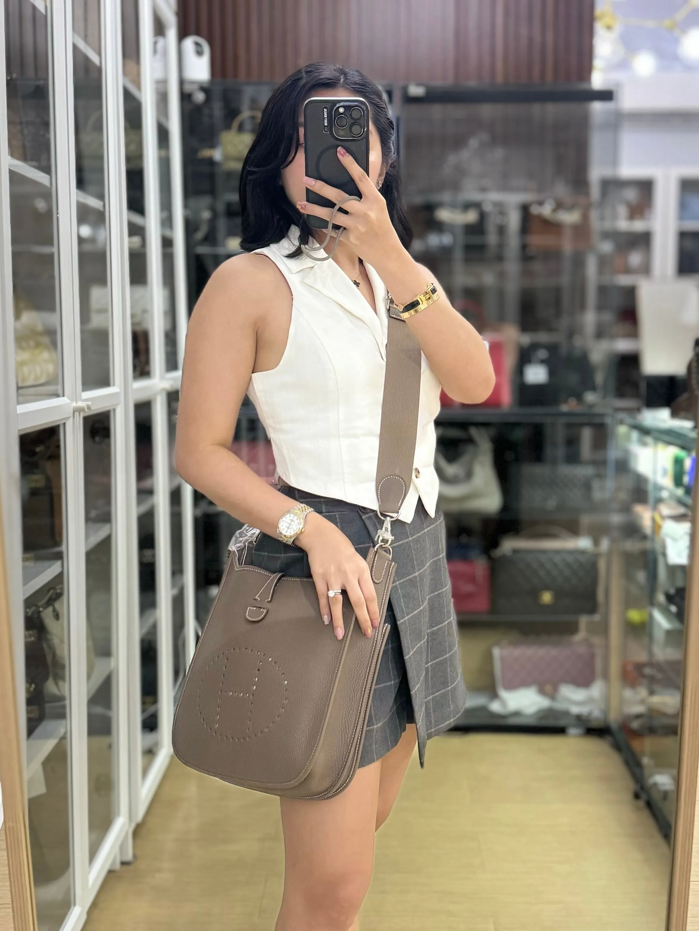 Evelyne III in Taurillion Clemence Etoupe and Palladium Hardware Stamp T