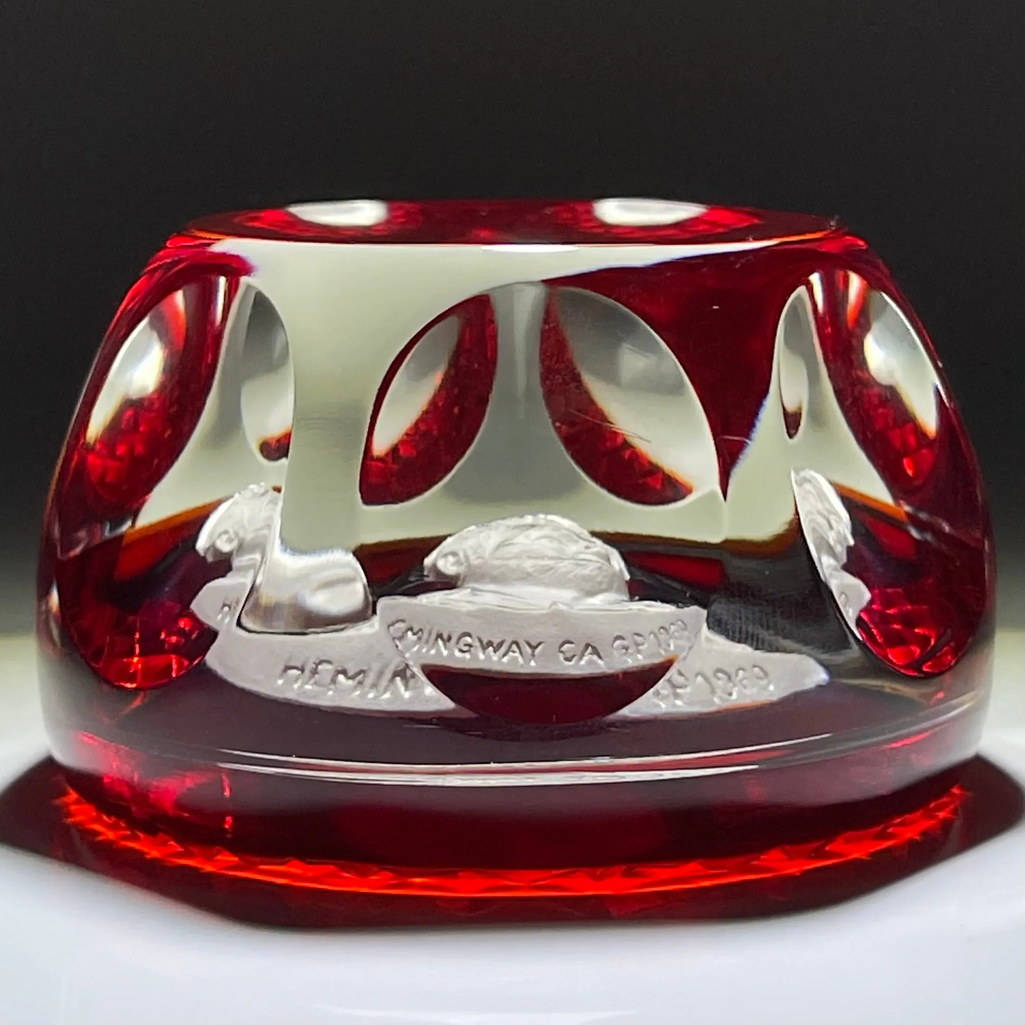 Faceted Cristal d’Albret 1969 Ernest Hemingway Sulphide on Red