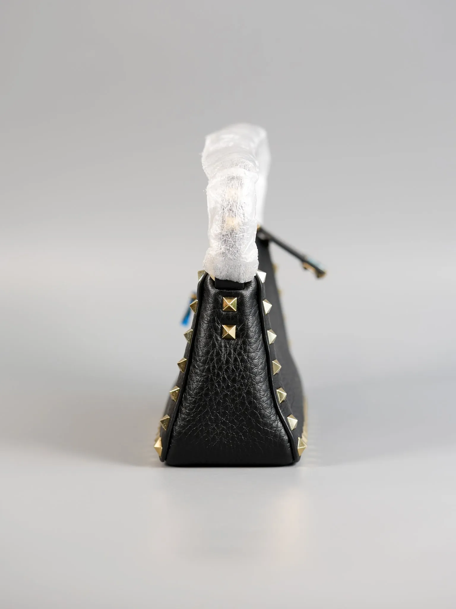Garavani Rockstud Pebbled Calfskin Leather Shoulder Bag