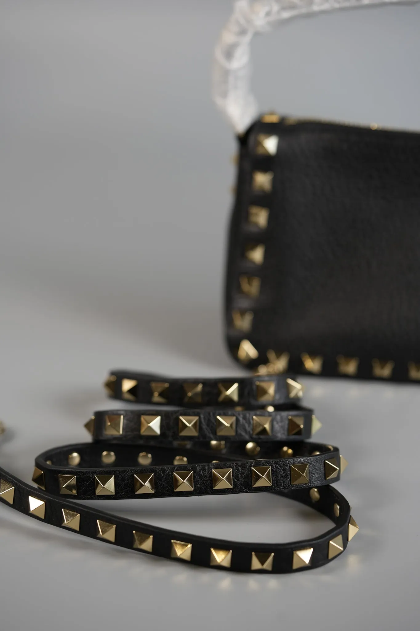 Garavani Rockstud Pebbled Calfskin Leather Shoulder Bag