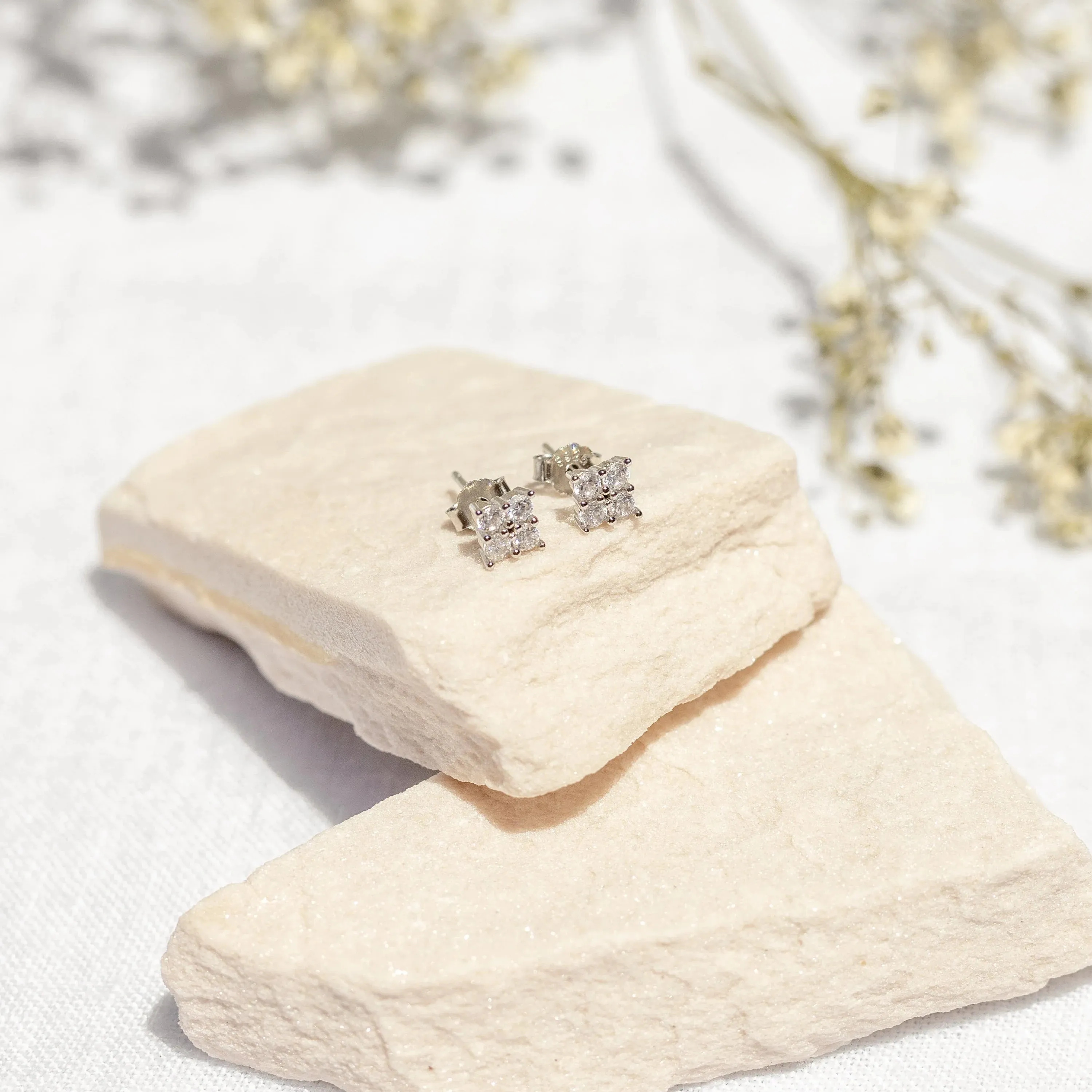 Gemini Studs