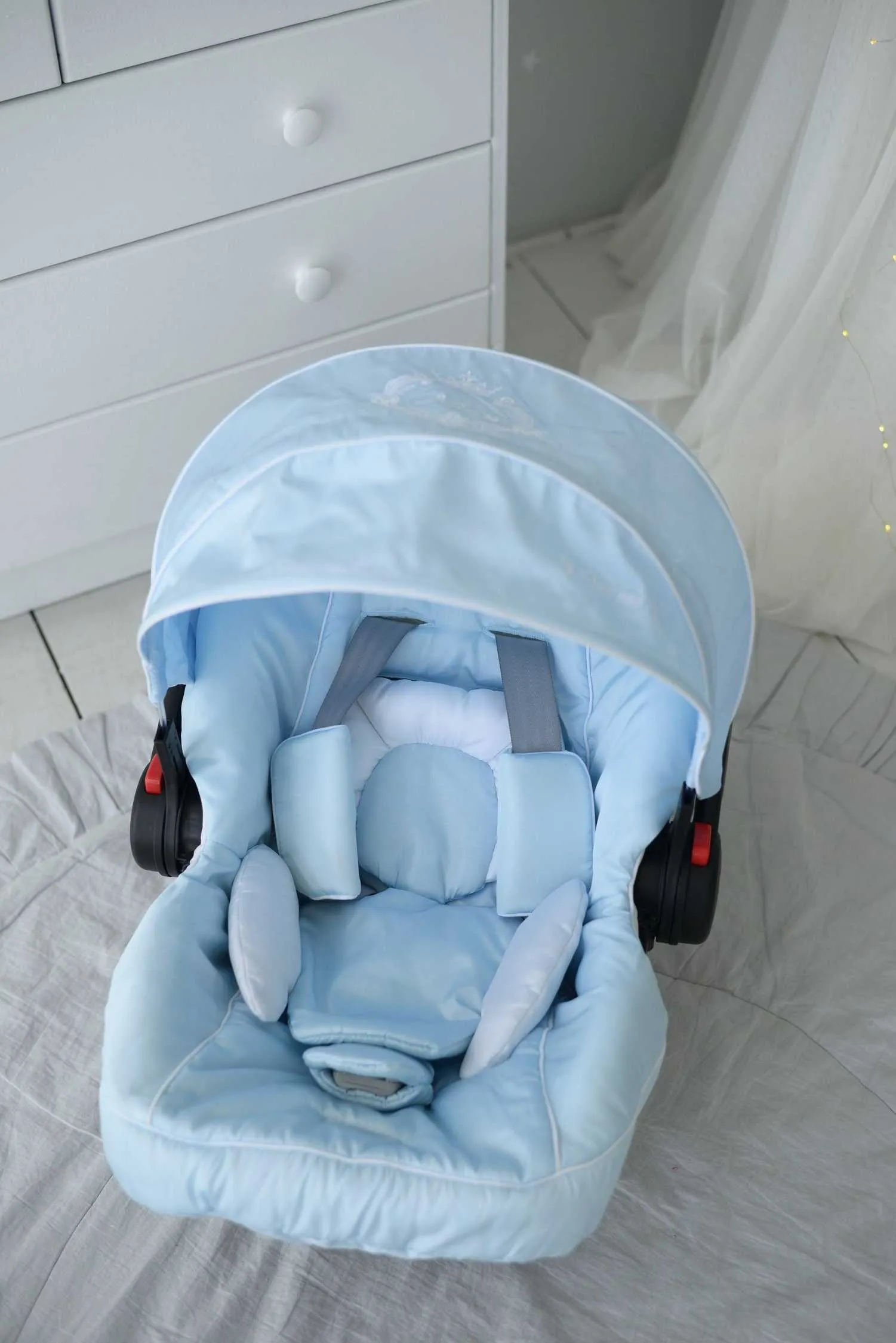 Graco & Doona Infant Strollers, Baby Car Seat Covers, Diaper Bags, Blankets, and Cushions in Light Blue