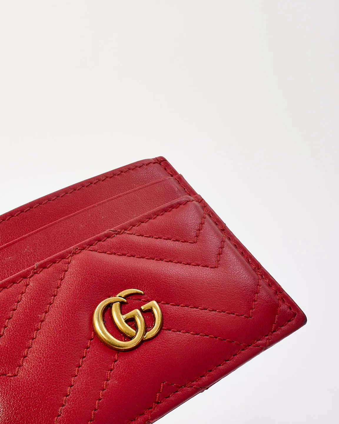 Gucci Red Leather GG Marmont Matelassé Card Case