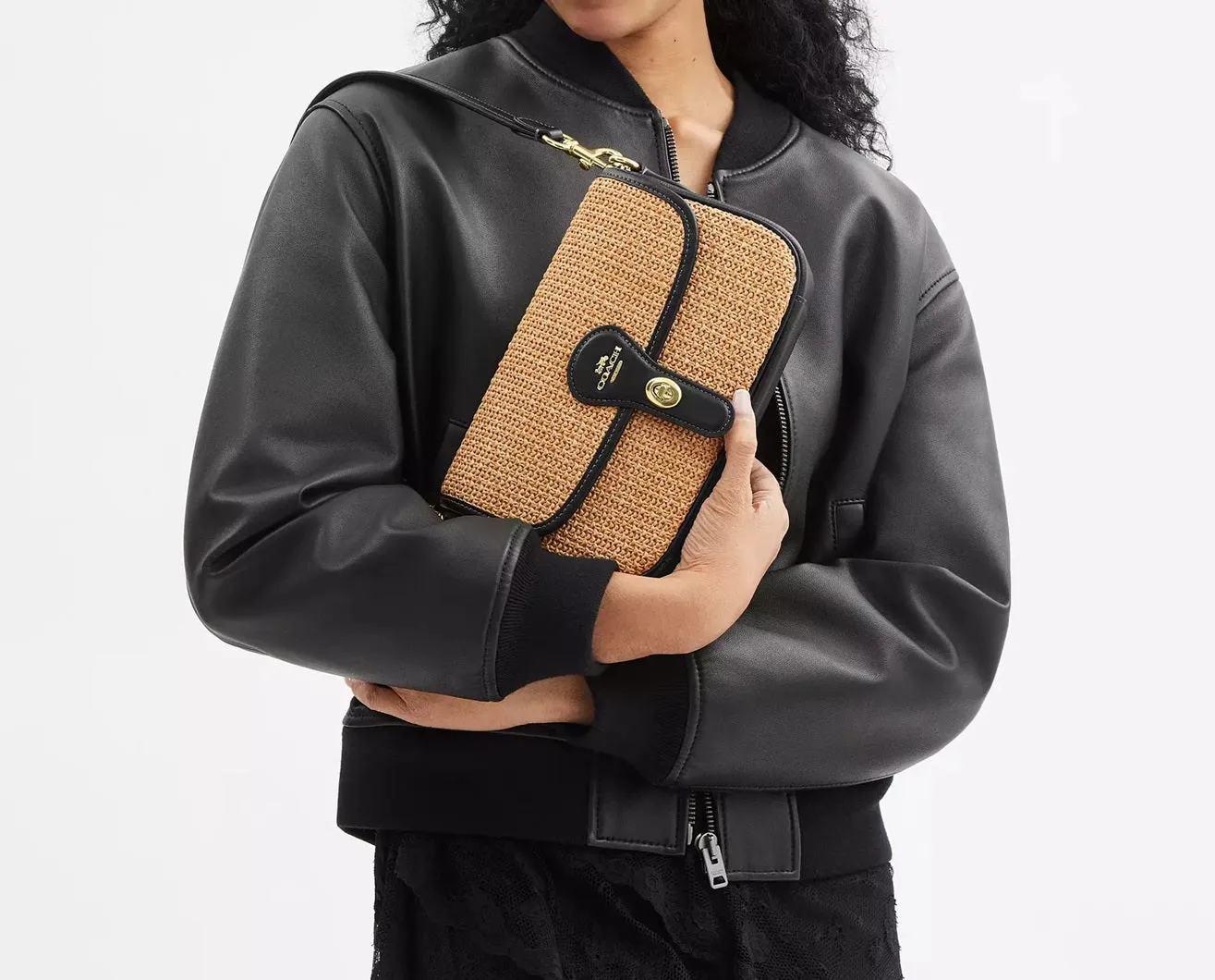 Hadley Shoulder Bag Straw Toast Black Coach