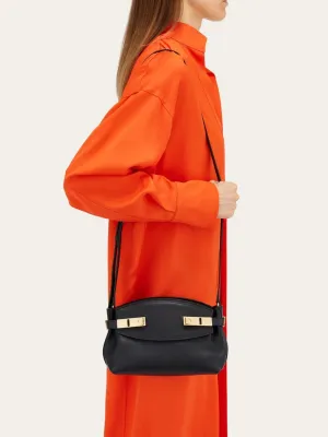 Hug Small Black Pouch
