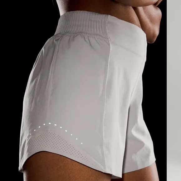 Lululemon Hotty Hot High-Rise Short 4&quot; *Special EditionChrome 12