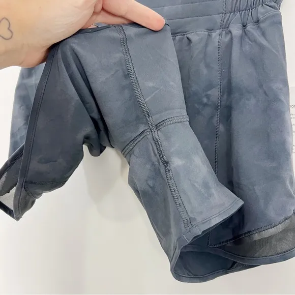Lululemon Hotty Hot High Rise Short Lined 4” Diamond Dye Pitch Grey Graphite