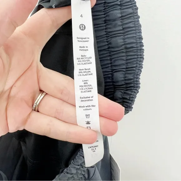 Lululemon Hotty Hot High Rise Short Lined 4” Diamond Dye Pitch Grey Graphite