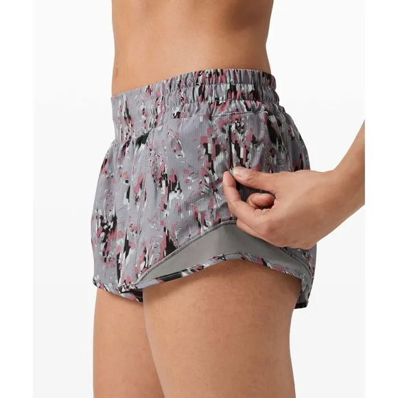 Lululemon Hotty Hot Short II 2.5&quot; Floral Flux Multi Raceway Grey Sz 10