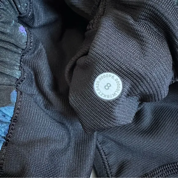 Lululemon Hotty Hot Short II Long 4&quot; running activewear lightweight black blue