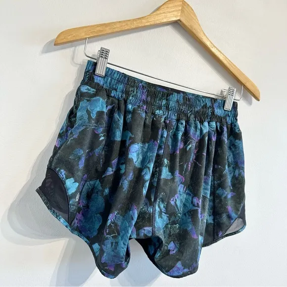 Lululemon Hotty Hot Short II Long 4&quot; running activewear lightweight black blue