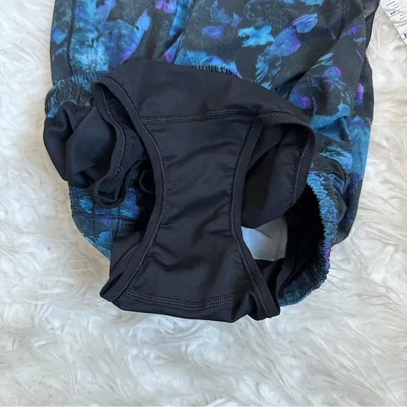 Lululemon Hotty Hot Short II Long 4&quot; running activewear lightweight black blue