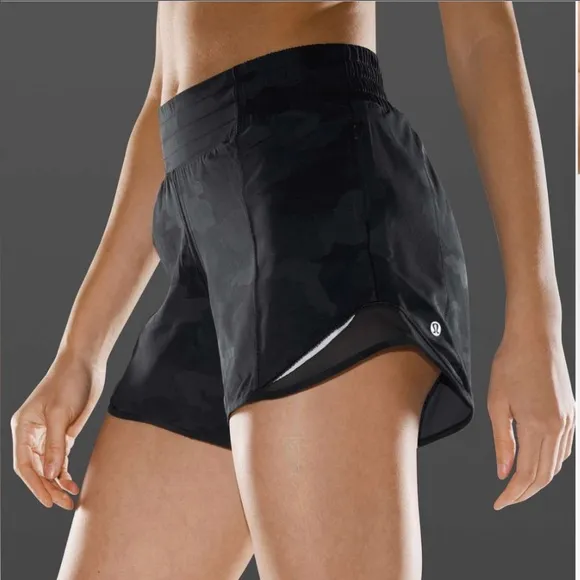 Lululemon Hotty Hot Shorts 4&quot; - NWT