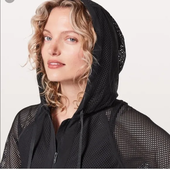 Lululemon Mesh on Mesh Jacket Size Small