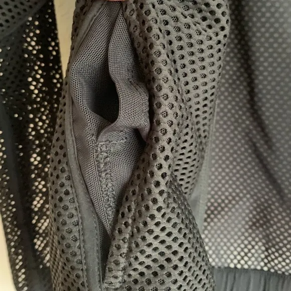 Lululemon Mesh on Mesh Jacket Size Small