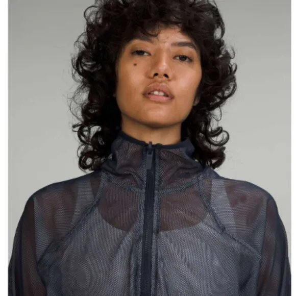 Lululemon Reversible Mesh 1/2 Zip True Navy / Dark Chrome One Size