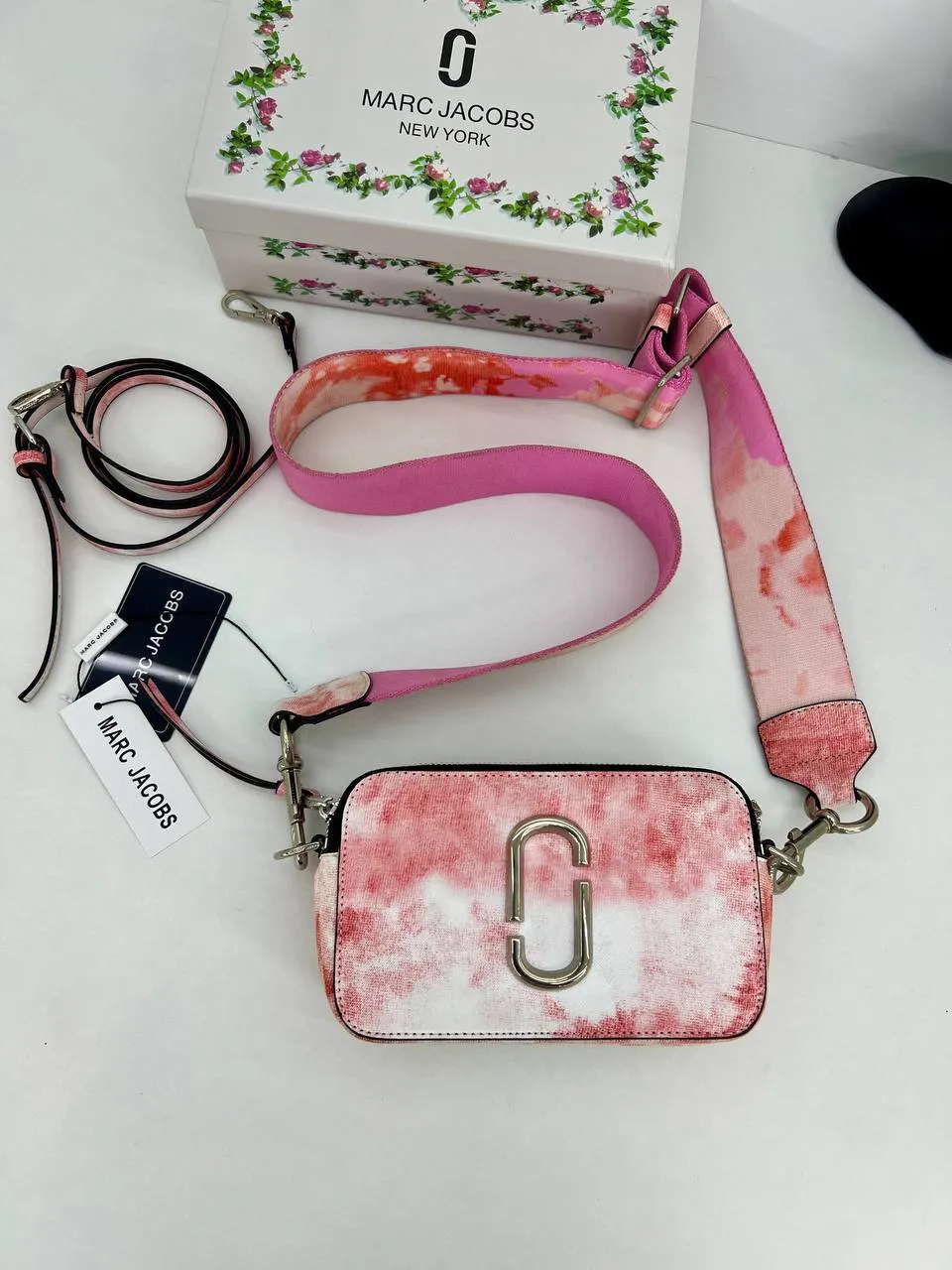 Marc Jacobs The Snapshot Crossbody Bag (12x19)