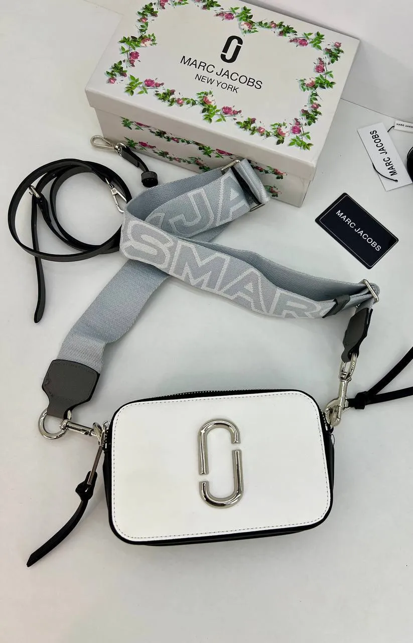 Marc Jacobs The Snapshot Crossbody Bag (12x19)