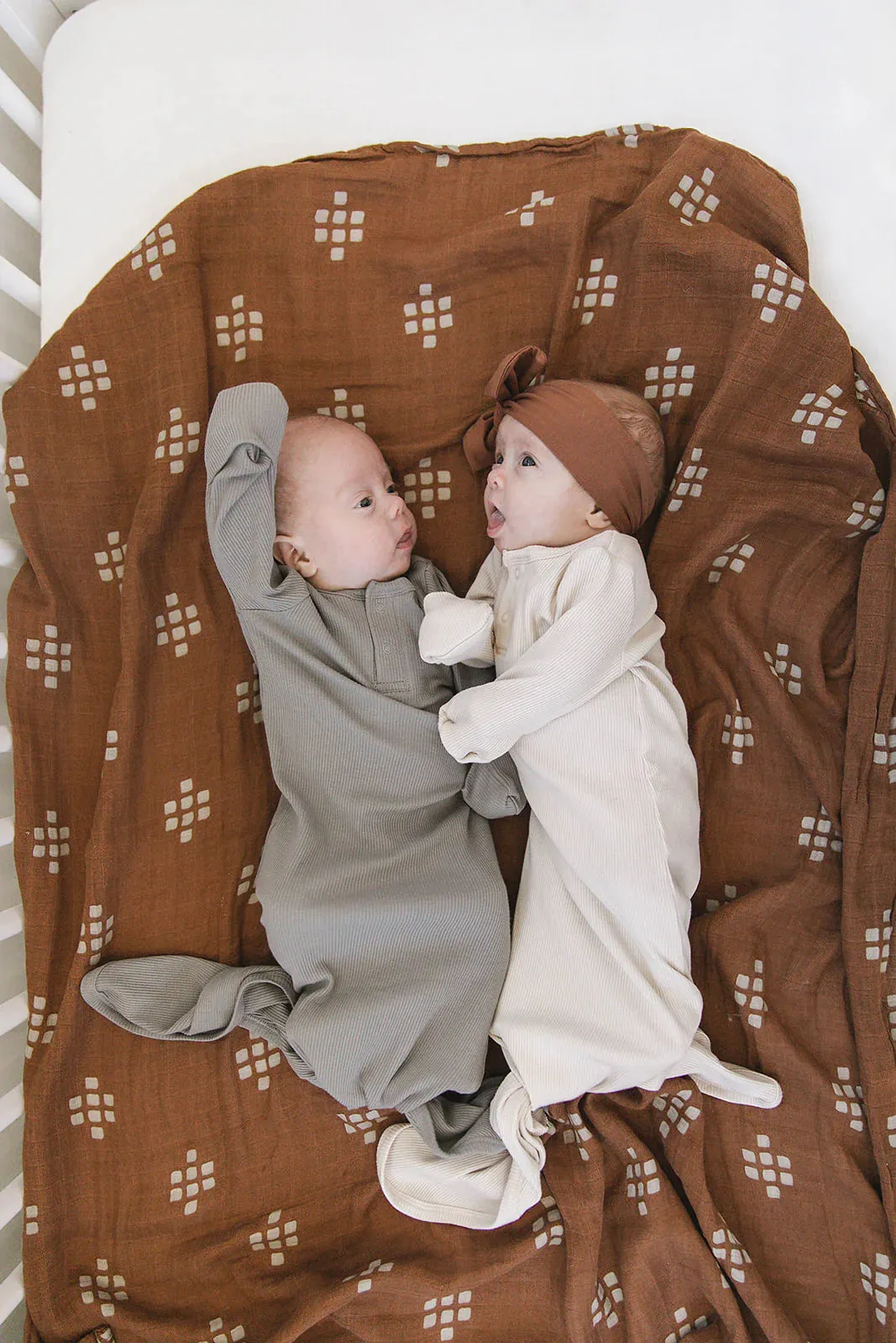 Mebie Baby Ribbed Knotted Gown