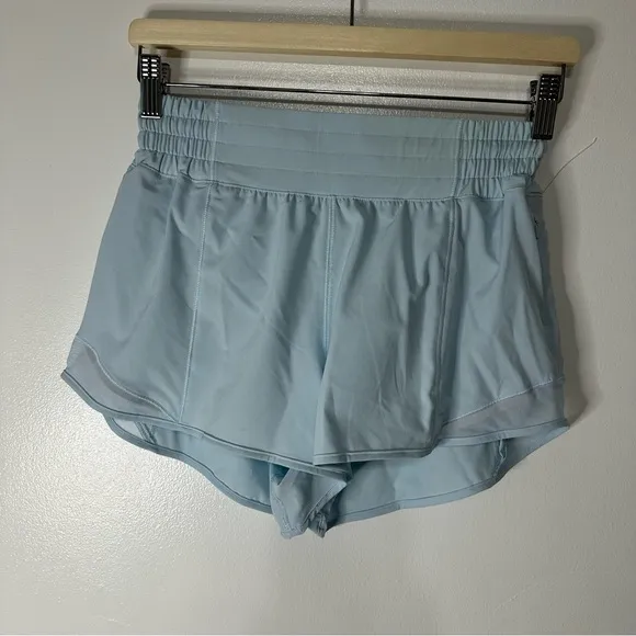 NWOT Lululemon Hotty Hot High-Rise Lined Short 2.5&quot;