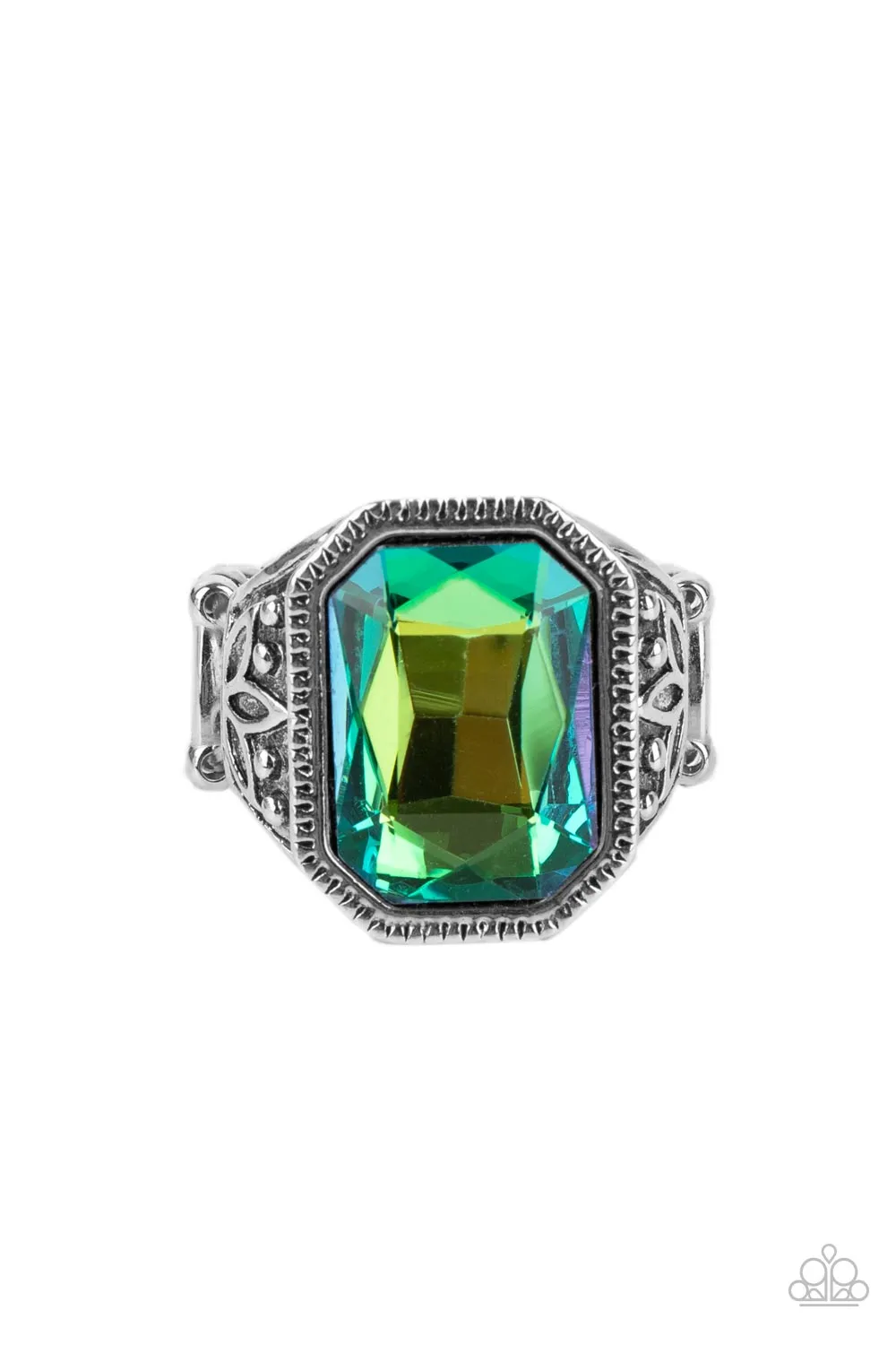 Paparazzi Galaxy Goddess - Green Ring