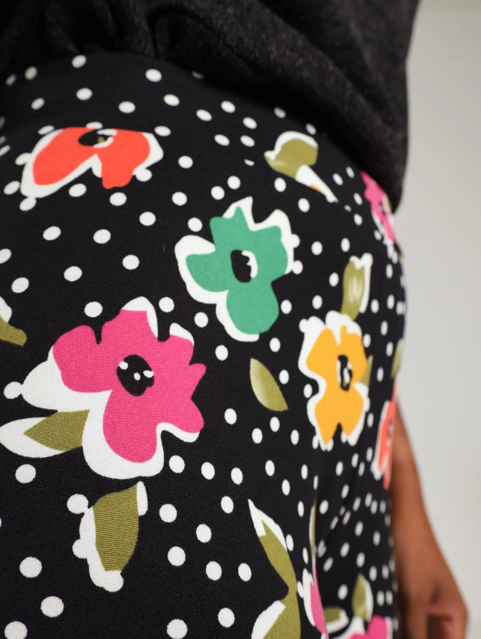 Patterned Legging