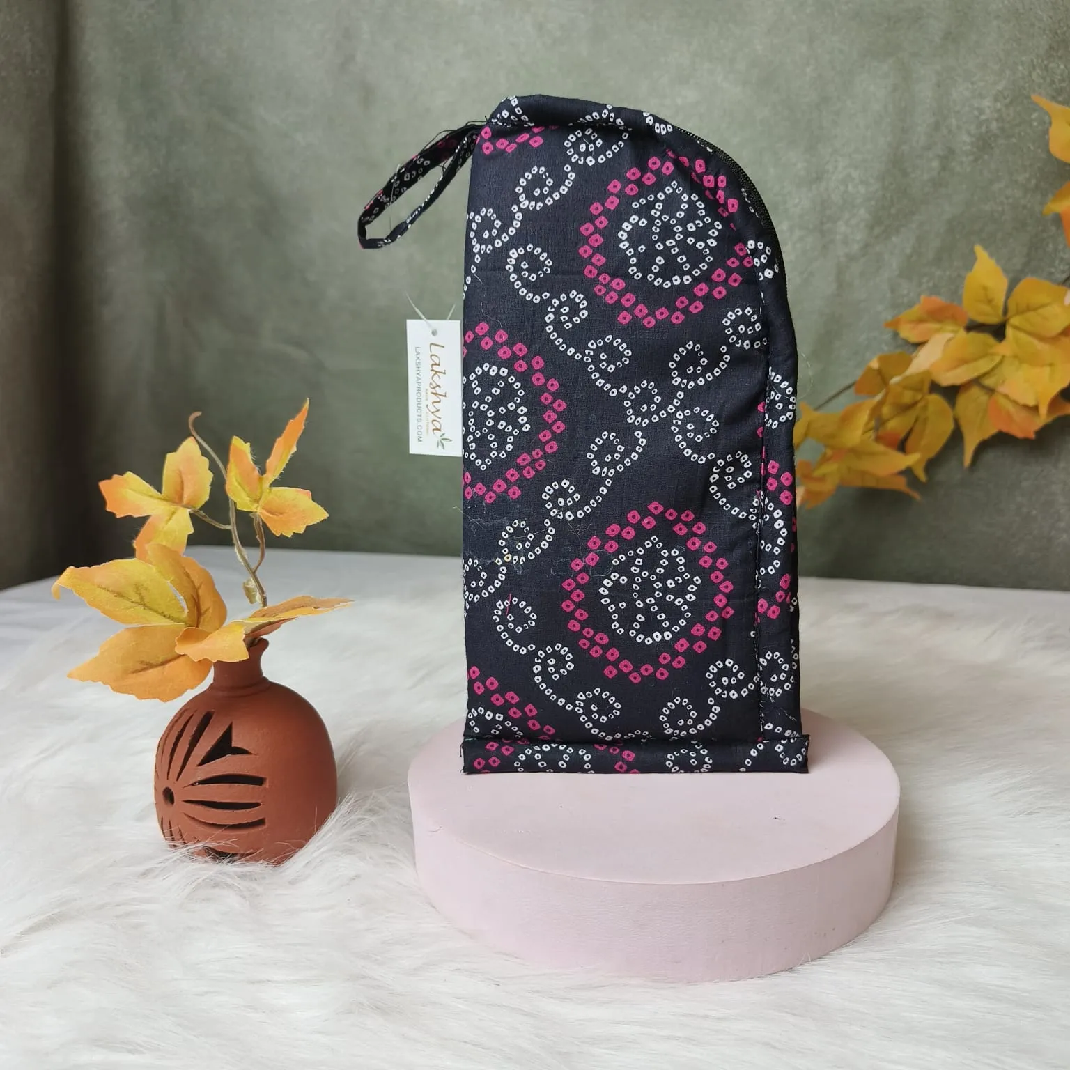 Phone Holder Black Bandhini
