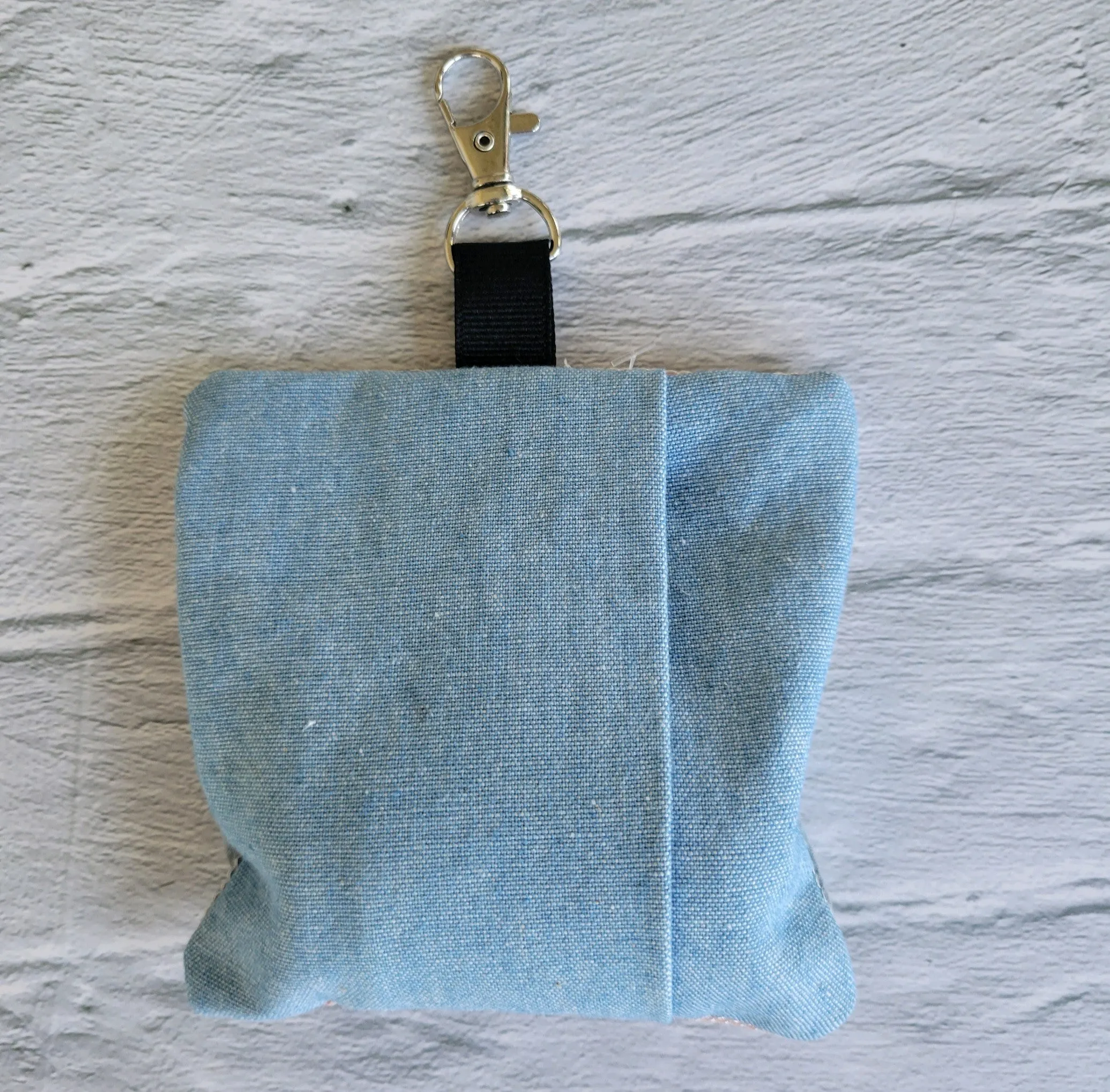 Pomeranian Waste Bag Holder
