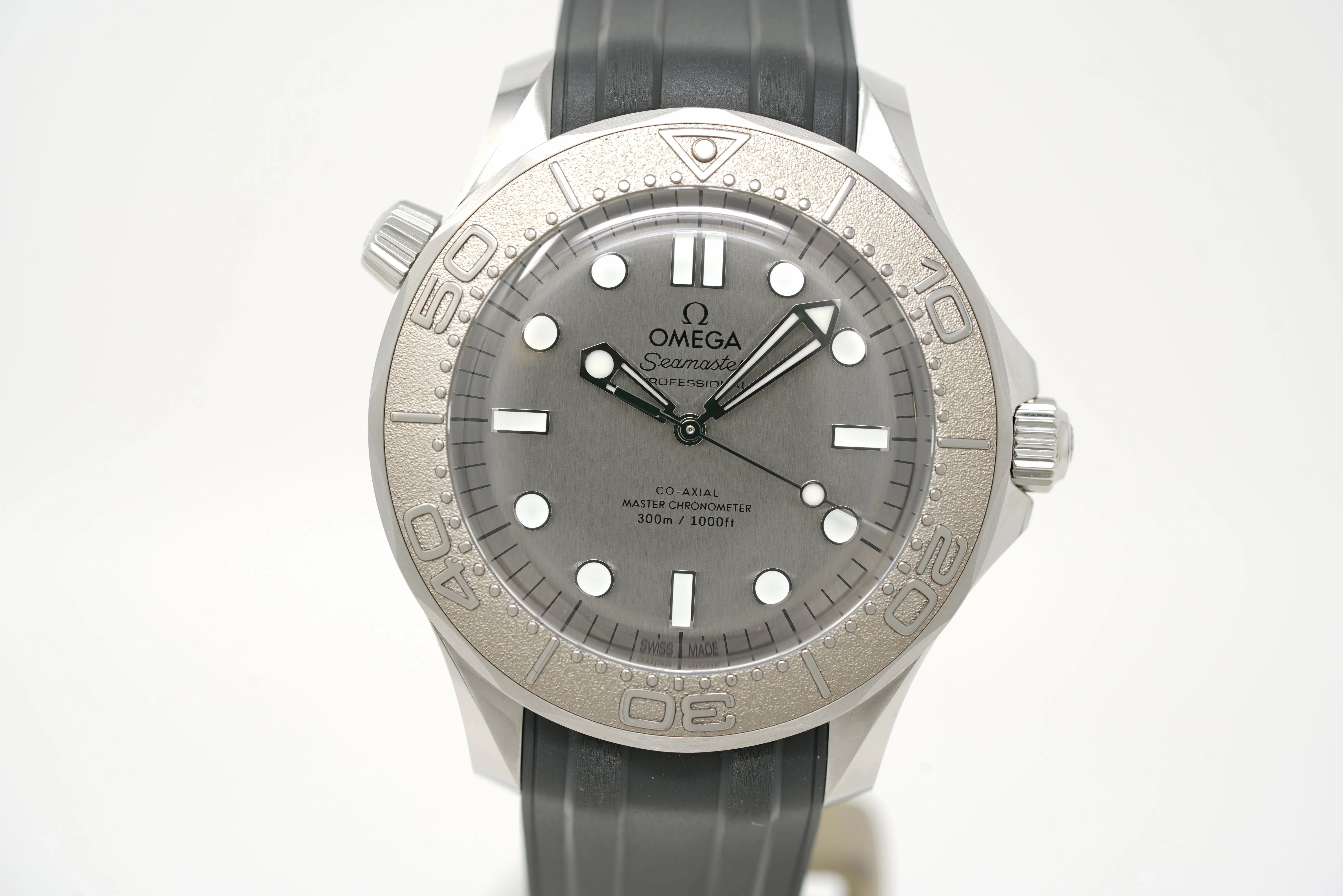 Pre-Owned Omega Seamaster Diver 300M 210.32.42.20.06.002