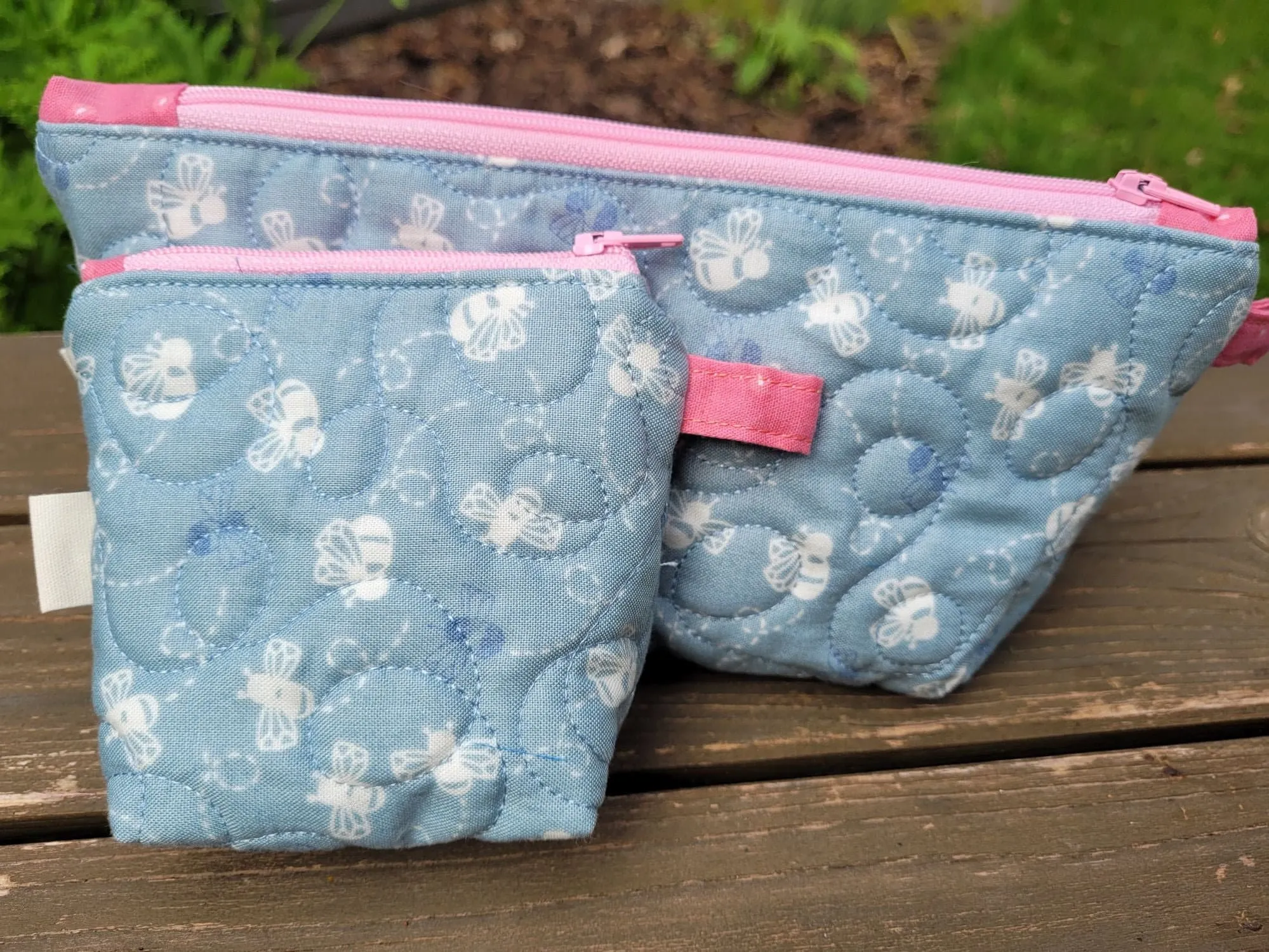 Quilted Zipper Pouch Set, Bee