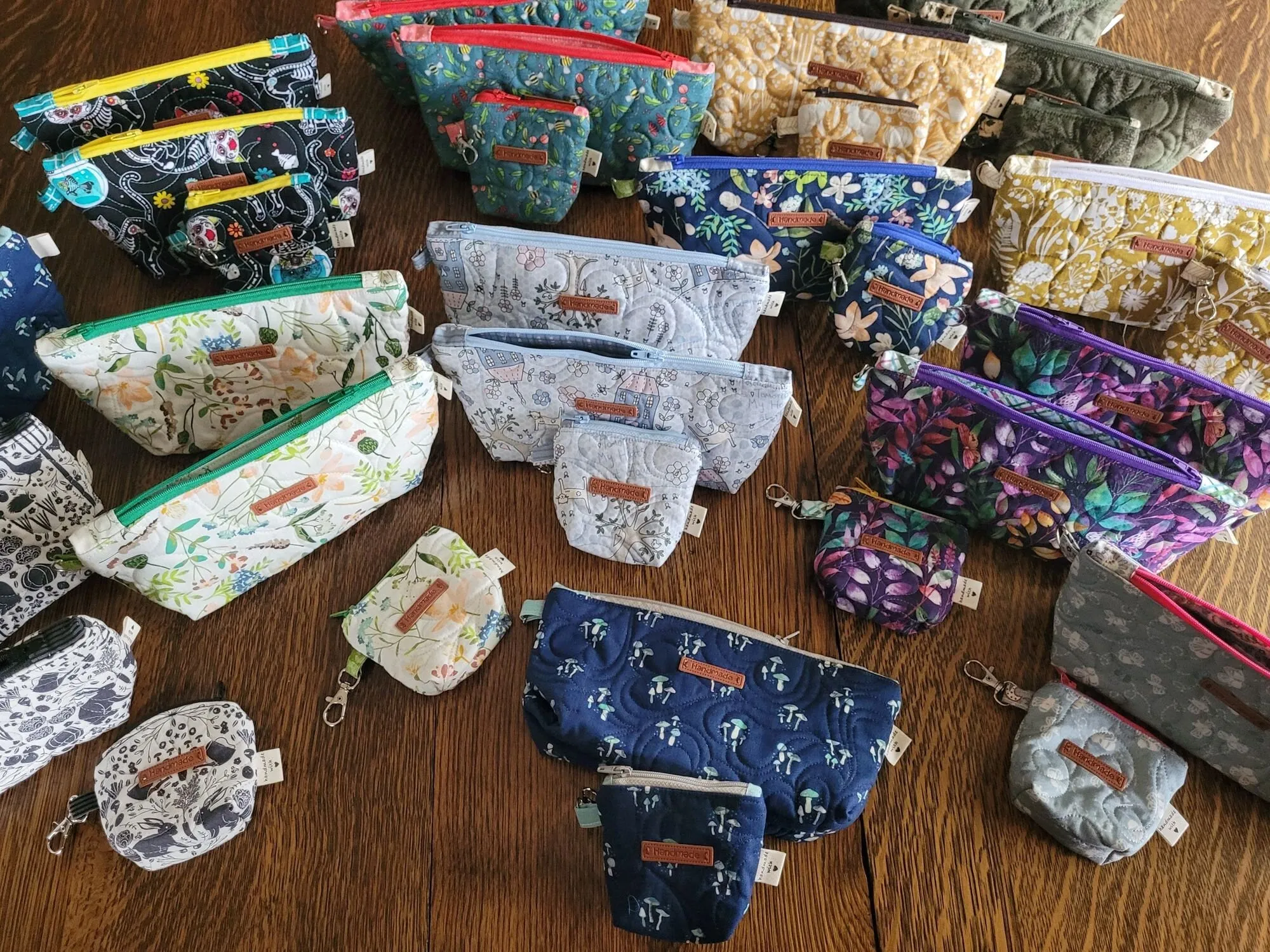 Quilted Zipper Pouch Set, Bee