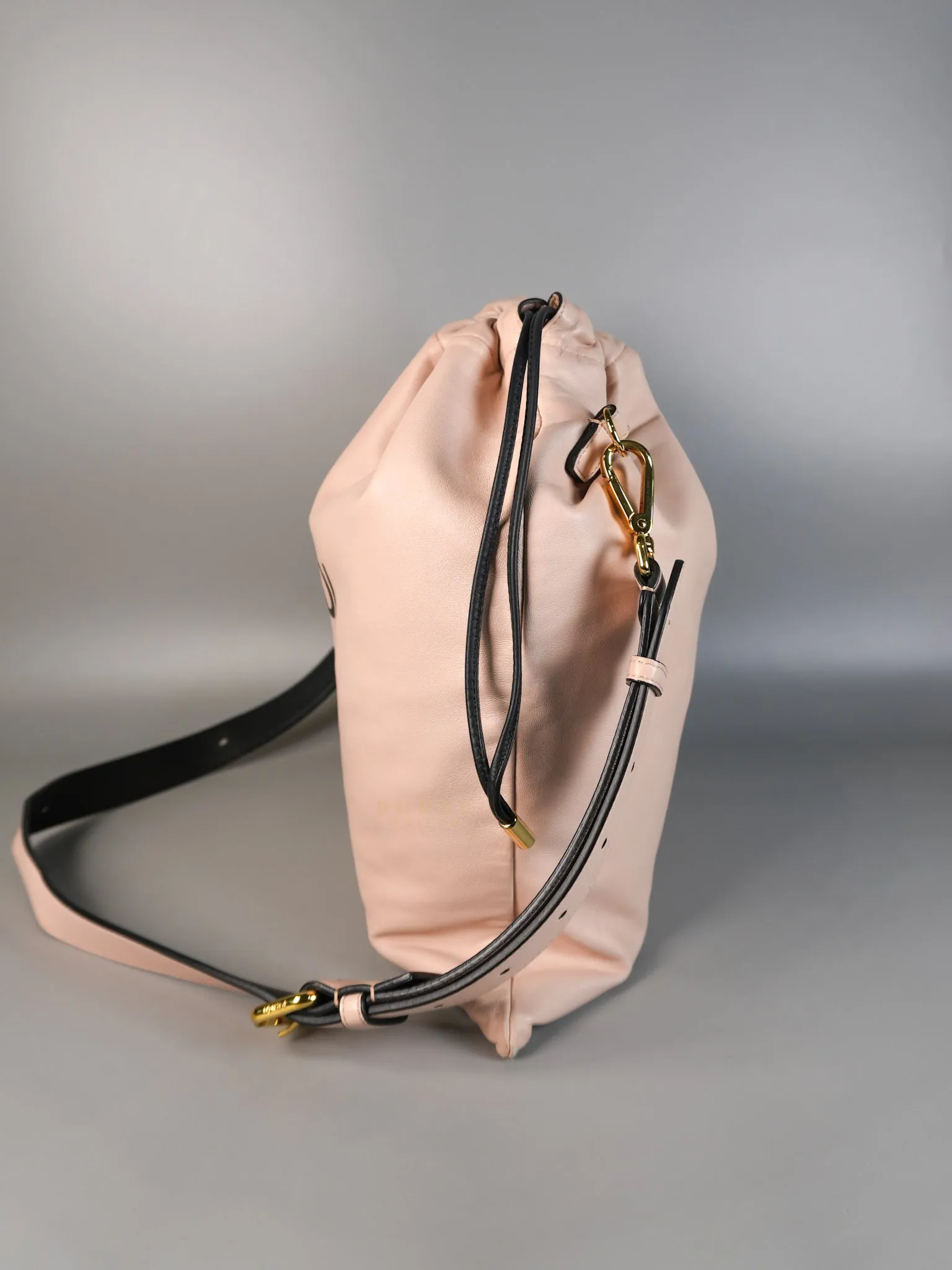 Saccheto Medium Nappa Soft Pink Drawstring Pochette Crossbody Bag