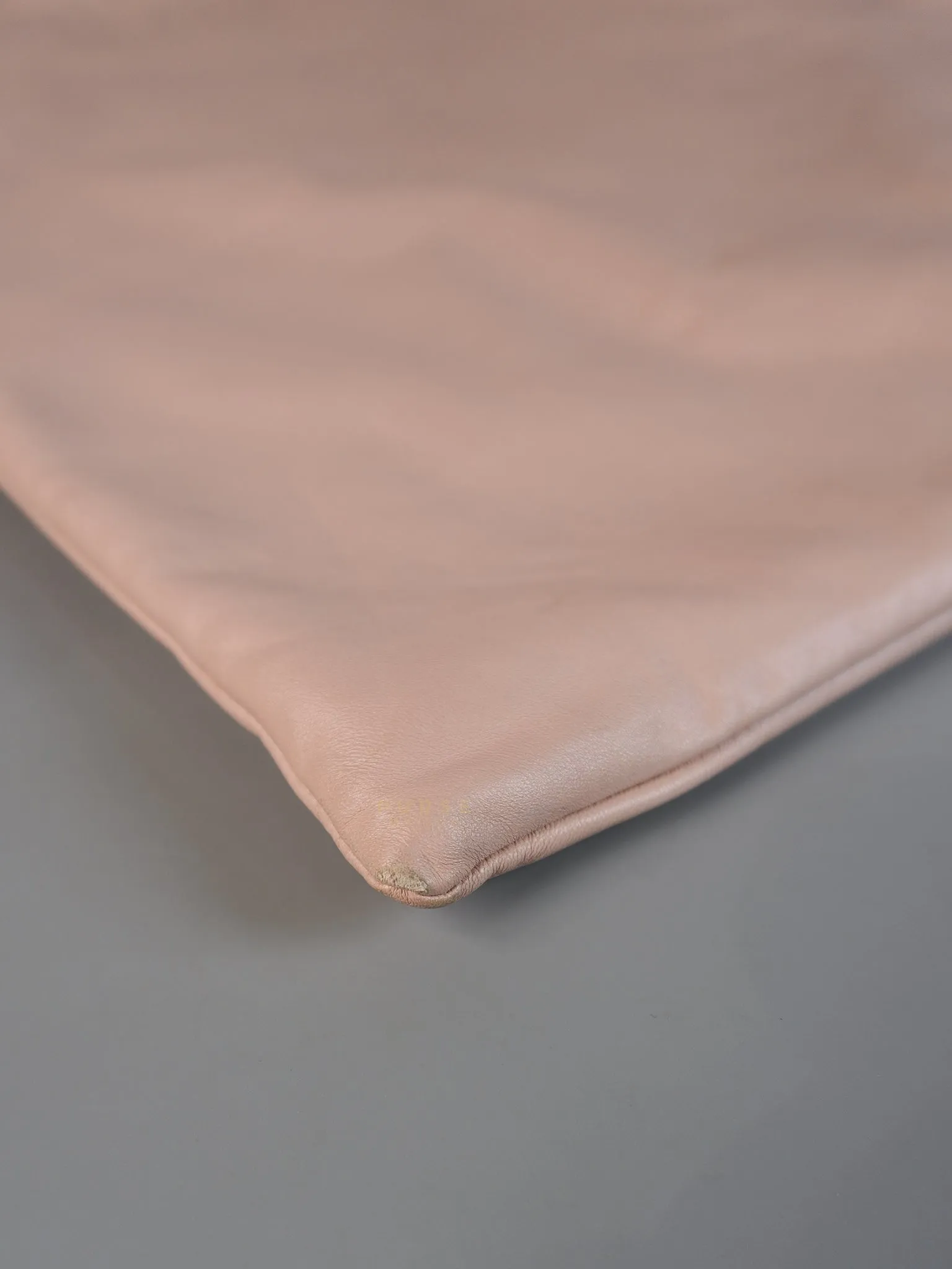 Saccheto Medium Nappa Soft Pink Drawstring Pochette Crossbody Bag
