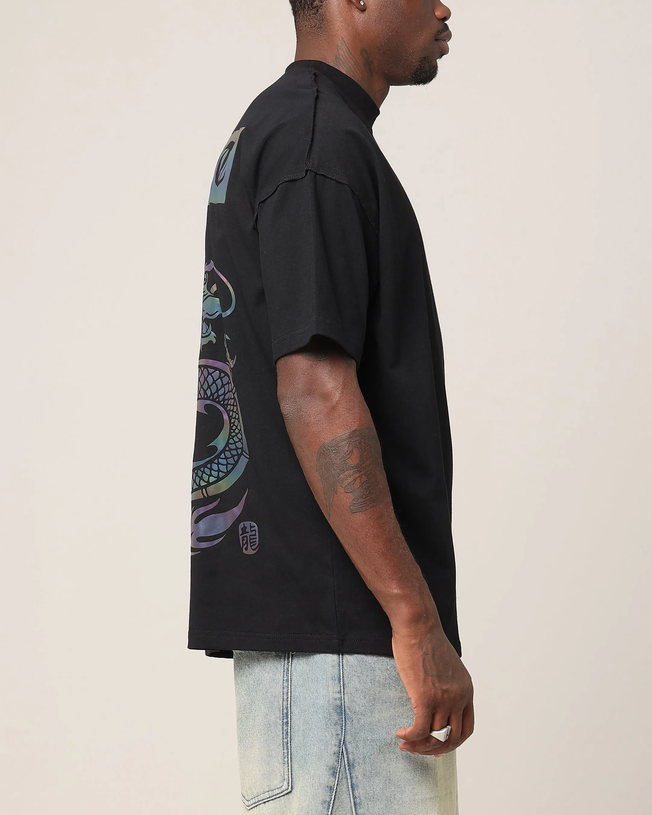 Saint Morta Year Of The Dragon Boxy T-Shirt Black/Iridescen