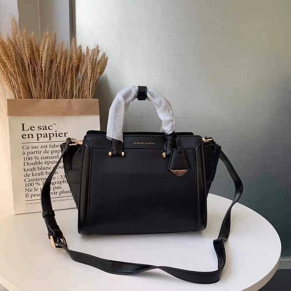 Trapeze Bag