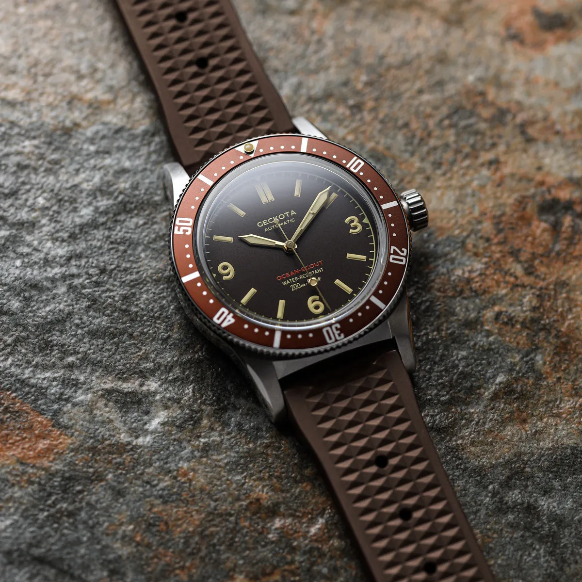Waffle Pattern Rubber Dive Watch Strap - Brown
