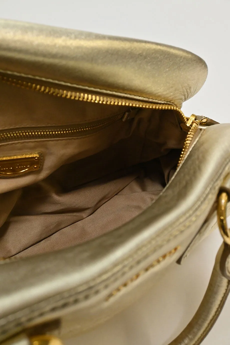 [WB5286] Miu Miu | Cross-Body Bag
