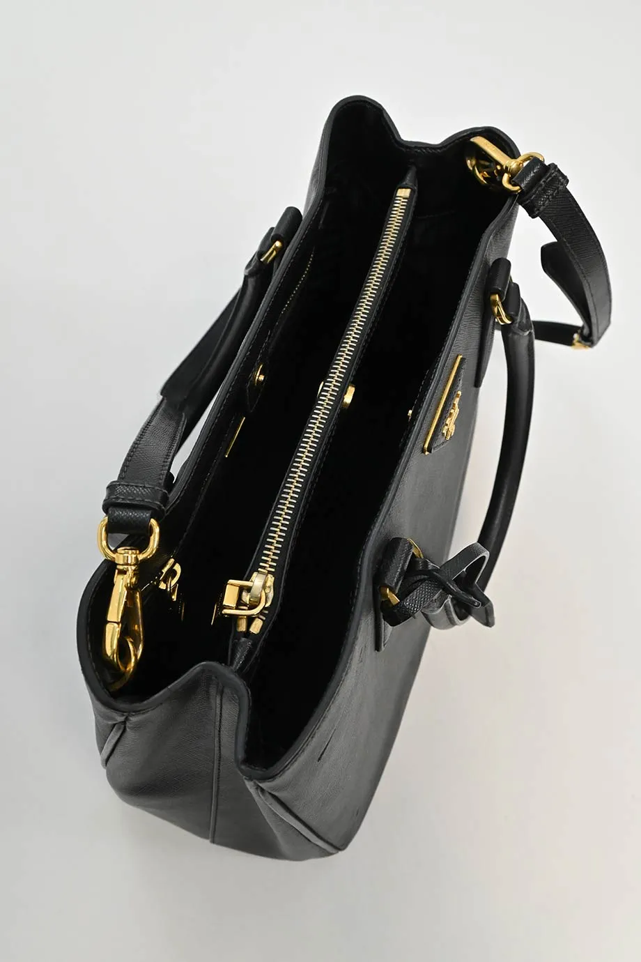 [WB5506] Prada | Cross-Body Bag