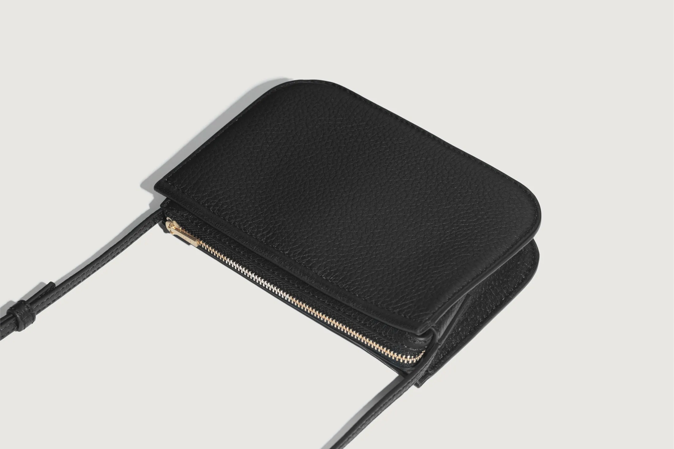 Yu Mei Vi Bag - Black