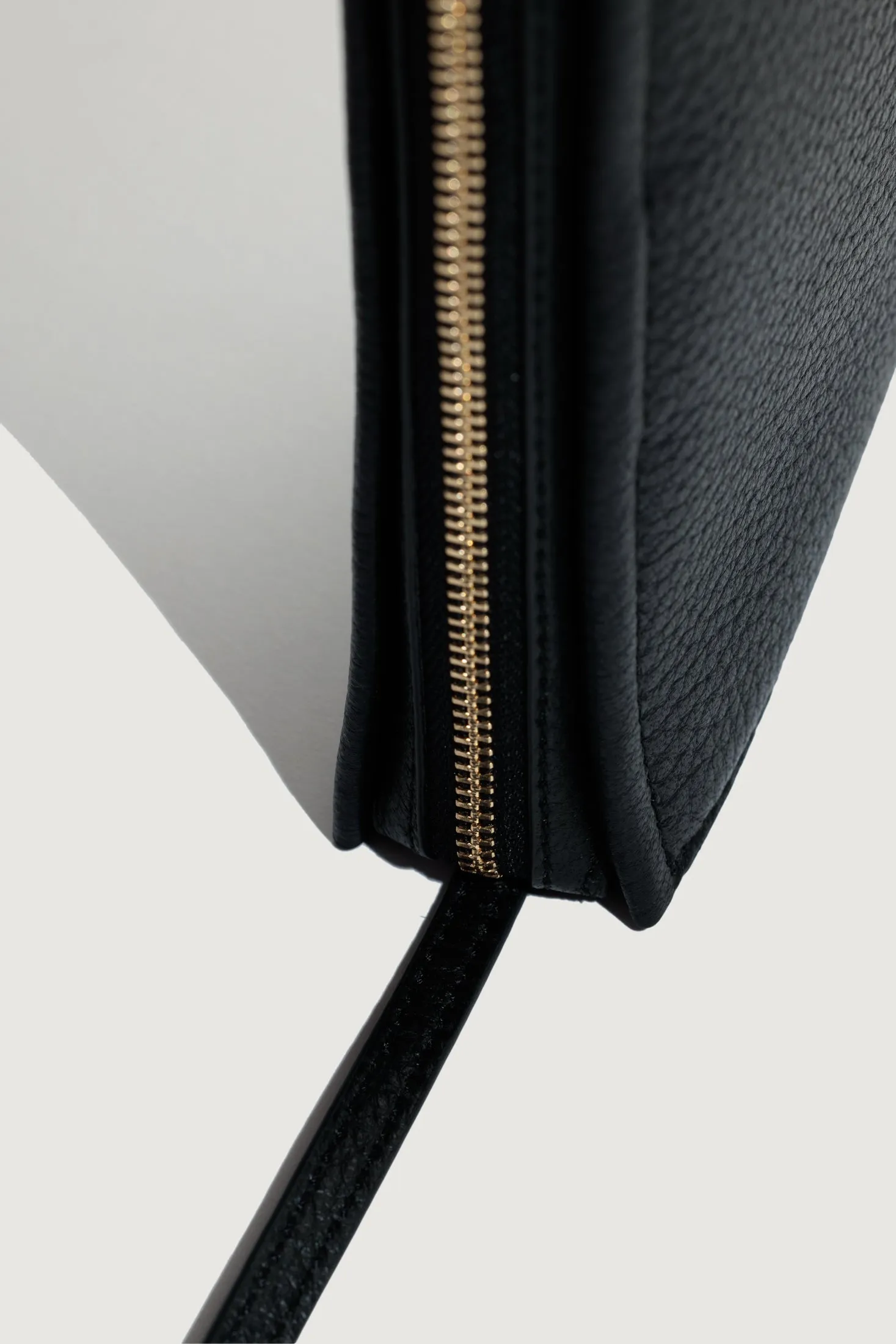 Yu Mei Vi Bag - Black