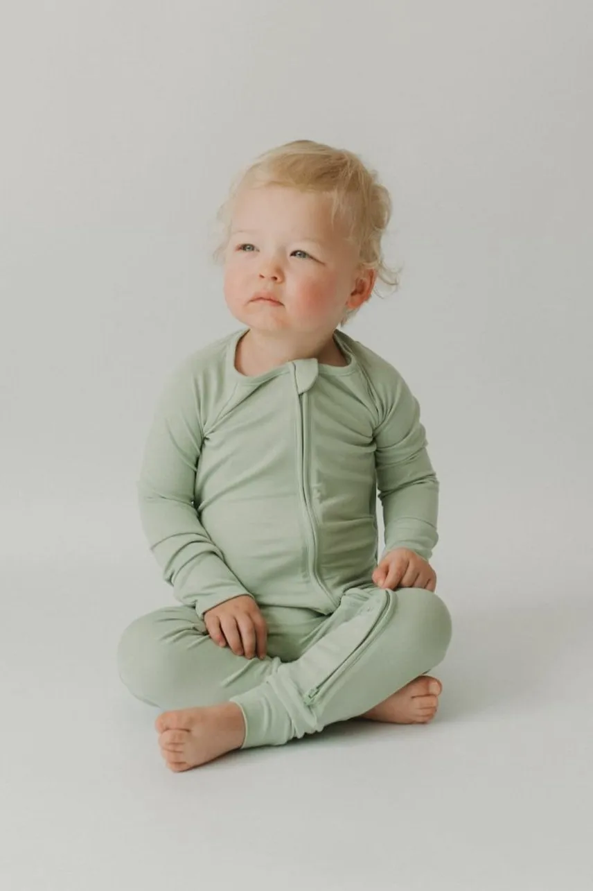 Zipper Sleeper